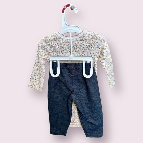 NWT Carters Baby Girl 2-Piece Floral Shirt & Faux Jeans Pant Set Size 6 Month - Picture 1 of 3